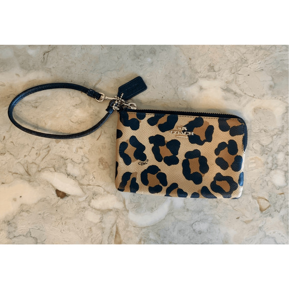 Coach Leopard Print Wristlet - Picture 9 of 10